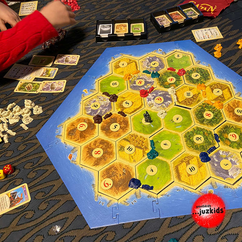 Die Siedler von Catan . Das Brettspiel . 6 Spieler . 26. Januar 2022 . yjk . youthkids . ...juzkids* . Jungengruppe im kujakk . Kinder- und Jugendzentrum in der Reduit Mainz-Kastel