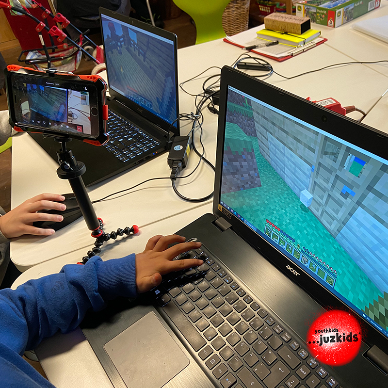 zusammen online spielen III . Minecraft Server . 2. Februar 2022 . yjk . youthkids . ...juzkids* . Jungengruppe im kujakk . Kinder- und Jugendzentrum in der Reduit Mainz-Kastel