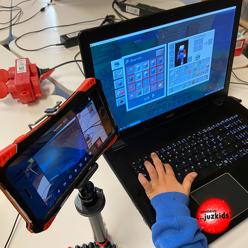 zusammen online spielen III . Minecraft Server . 2. Februar 2022 . yjk . youthkids . ...juzkids* . Jungengruppe im kujakk . Kinder- und Jugendzentrum in der Reduit Mainz-Kastel
