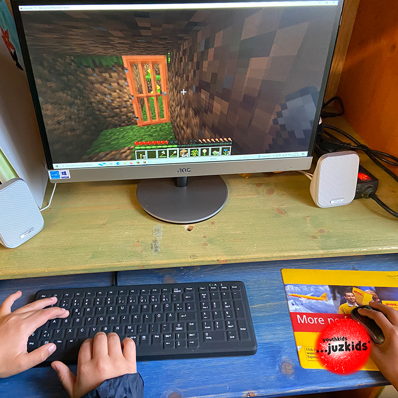 zusammen online spielen . Minecraft Server 1.19 . the wild update . 8. Juni 2022 . yjk . youthkids . ...juzkids* . Jungengruppe im kujakk . Kinder- und Jugendzentrum in der Reduit Mainz-Kastel