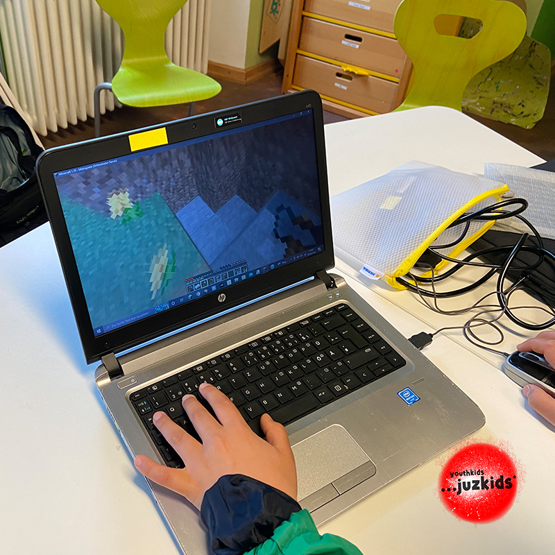 zusammen online spielen . Minecraft Server 1.19 . the wild update . 8. Juni 2022 . yjk . youthkids . ...juzkids* . Jungengruppe im kujakk . Kinder- und Jugendzentrum in der Reduit Mainz-Kastel