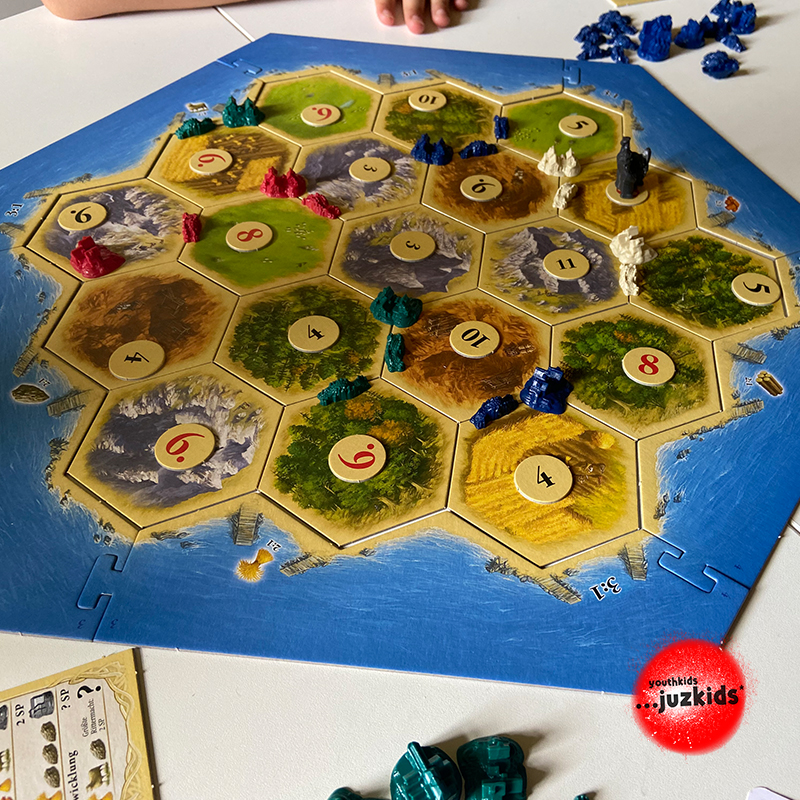 Die Siedler von Catan . ...eine schnelle Runde . 29. Juni 2022 . yjk . youthkids . ...juzkids* . Jungengruppe im kujakk . Kinder- und Jugendzentrum in der Reduit Mainz-Kastel