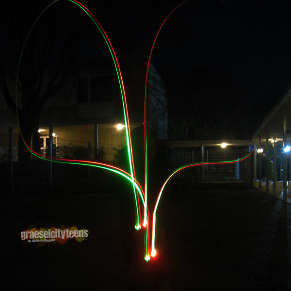 Valentinstag Lichtherzen . Lichtmalen mit Taschenlampen zum Valentinstag . 11. Februar 2020 . graeselcityteens . Stadtteilzentrum Gräselberg . Wiesbaden