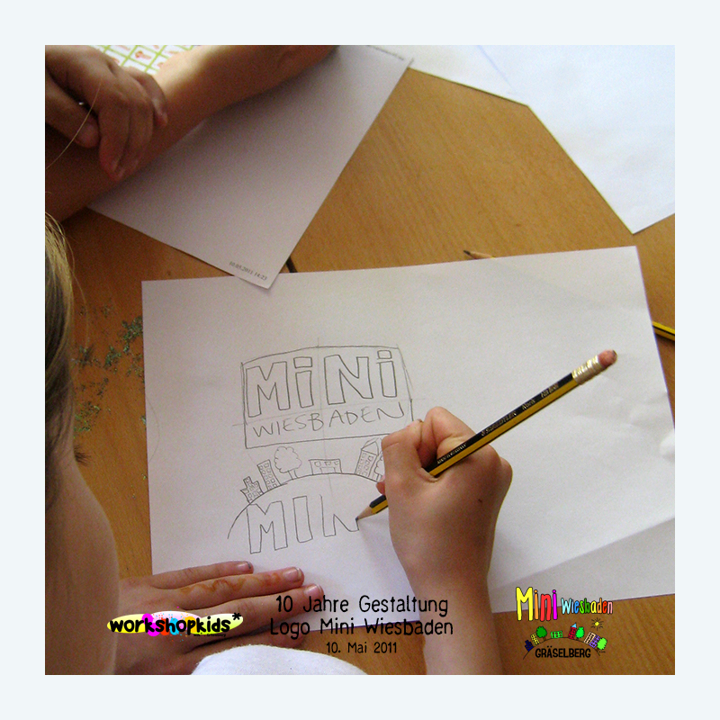 10 Jahre Gestaltung Logo Mini Wiesbaden . Mini Wiesbaden Gräselberg . Kinderspielstadt . Planspiel . Ferienprogramm . 10. Mai 2011 . workshopkids . ...auf dem Gräselberg . Stadtteilzentrum Gräselberg . Wiesbaden