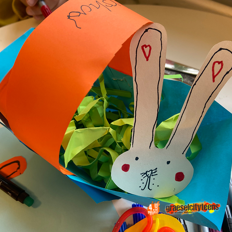 Buntes Osterkörbchen . Wir gestalten uns ein schönes Osterkörbchen . 7. April 2022 . Kooperationsprojekt . Betreuende Grundschule . gct . graeselcityteens ...auf dem Gräselberg . Stadtteilzentrum Gräselberg . Wiesbaden