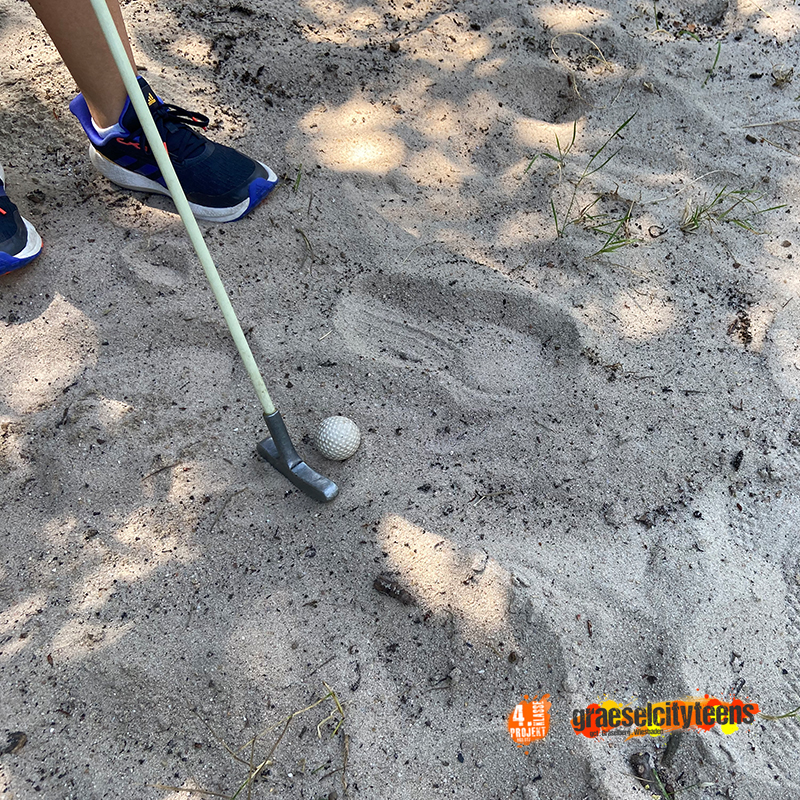 Cross Minigolf . im Garten . 30. Juni 2022 . Kooperationsprojekt . Betreuende Grundschule . gct . graeselcityteens ...auf dem Gräselberg . Stadtteilzentrum Gräselberg . Wiesbaden