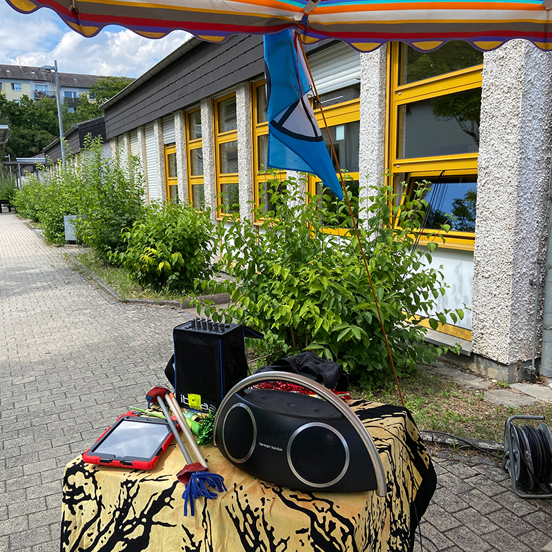 OPEN AIR DISCO . Schulfest Bodelschwingh Schule . 5. Juli 2022 . gct . graeselcityteens ...auf dem GrÃ¤selberg . Stadtteilzentrum GrÃ¤selberg . Wiesbaden
